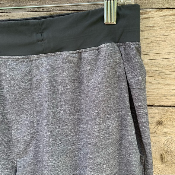 Lululemon THE Short Men M Linerless 9” Updated Heather Texture Printed Grey Coal - Picture 4 of 13